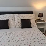 Aqua Apartmanhaz Gyenesdiás